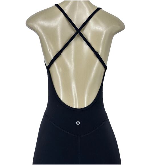 Lululemon Size 2 ? Women Align™ Cross-Back Bodysuit 25" Black 11-5k - Picture 3 of 11